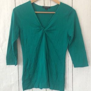 Banana republic knit V-neck twist  3/4 sleeve top